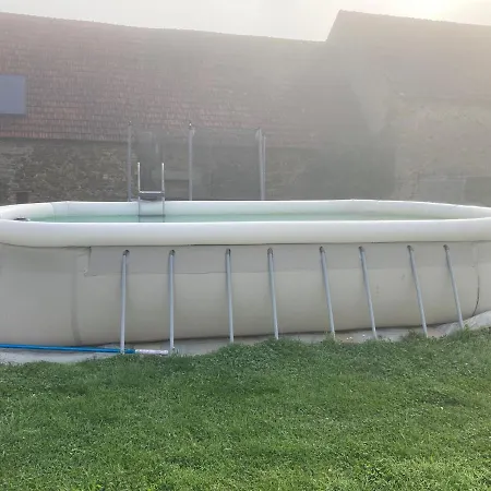 Domaine De Villateux Feriehus